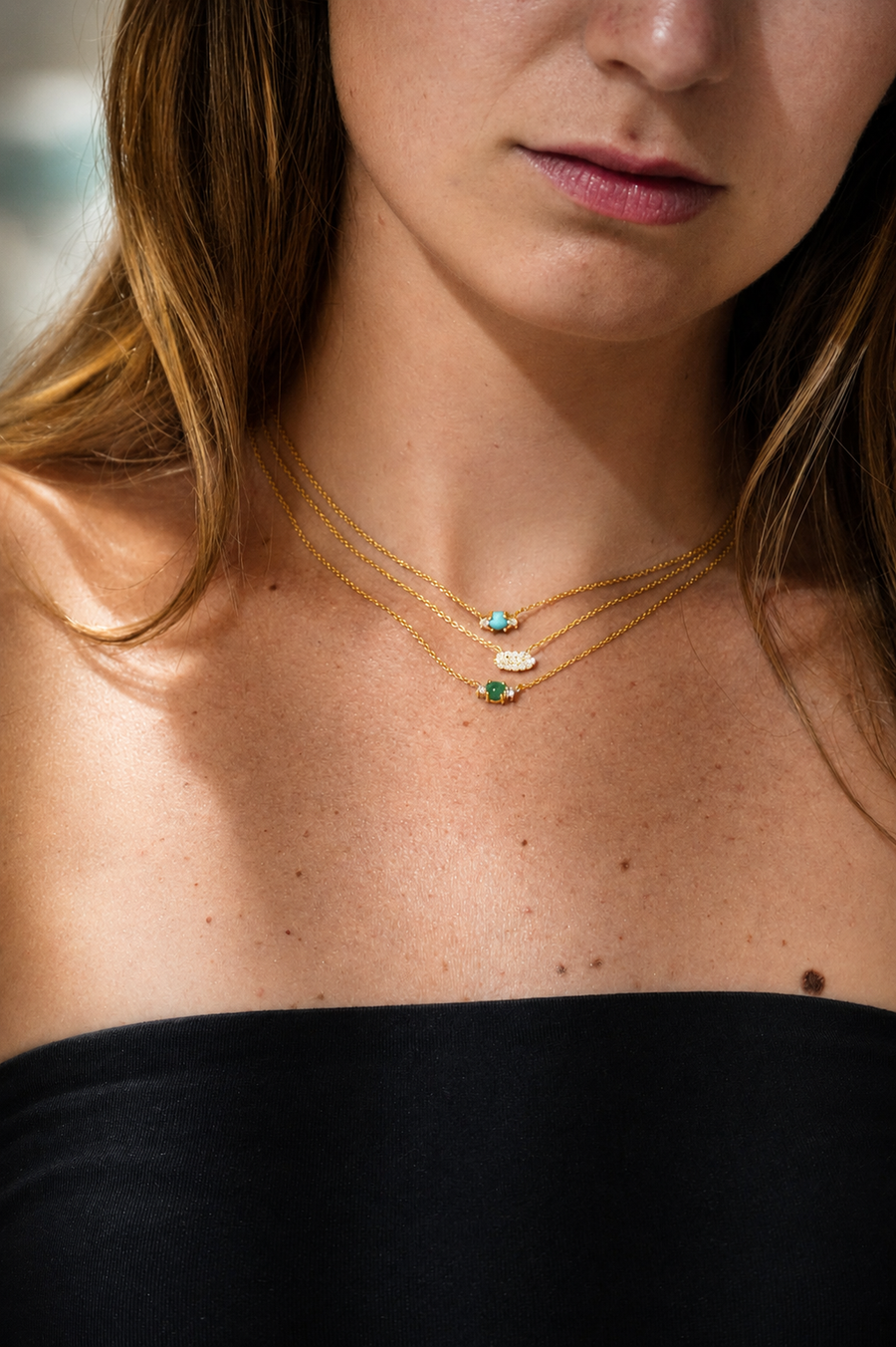 Joyería en modelo